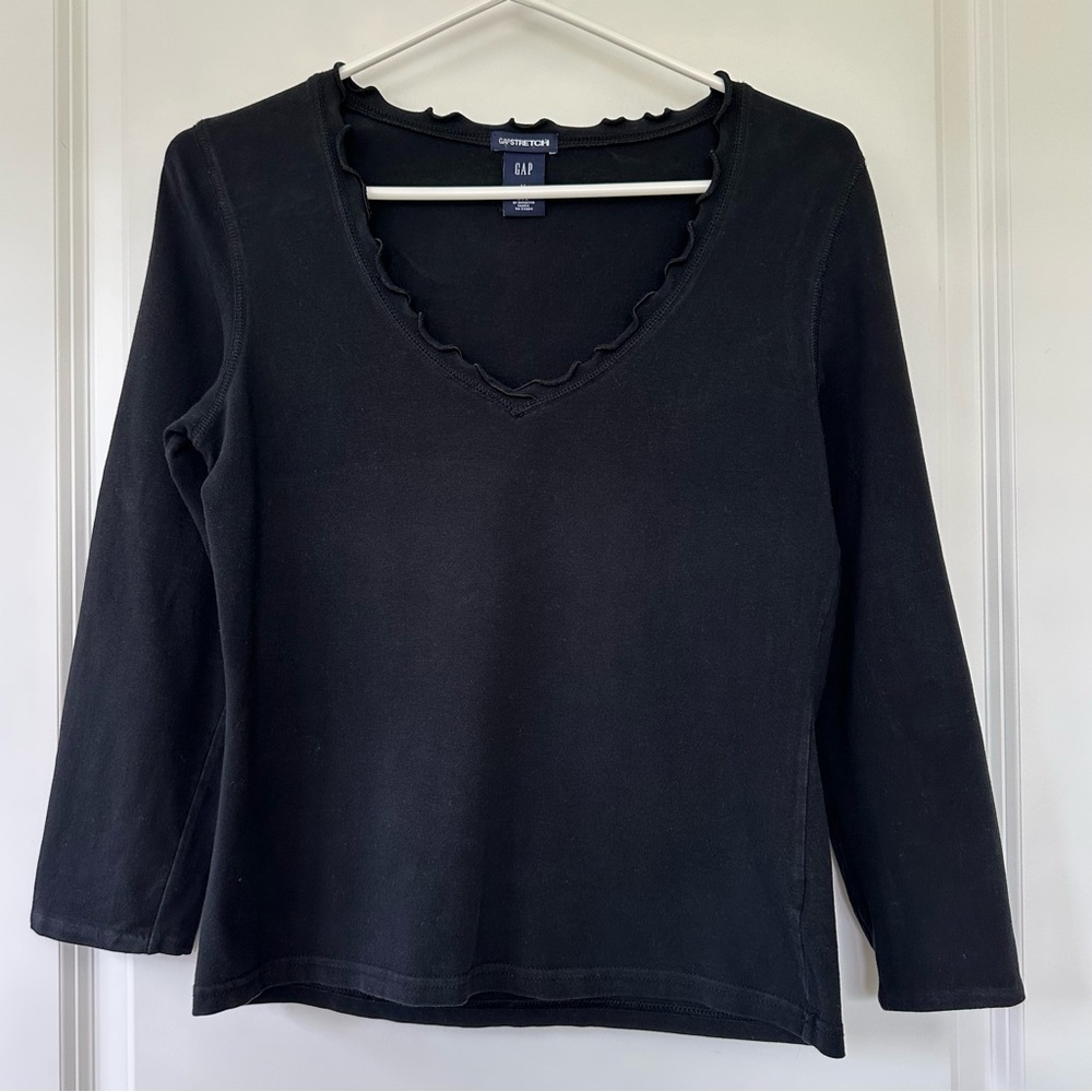 Gap Black V Neck Top with shortened sleeves